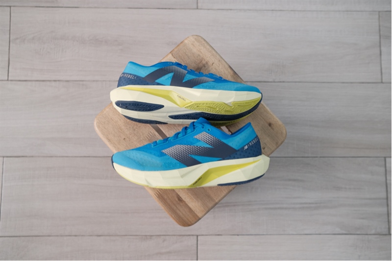 Giày New Balance Fuelcell Rebel V4 Blue MFCXLQ4 - 41