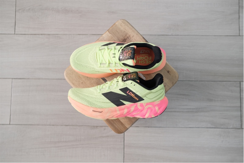Giày New Balance TCS London Fresh Foam X 1080 M1080LDN
