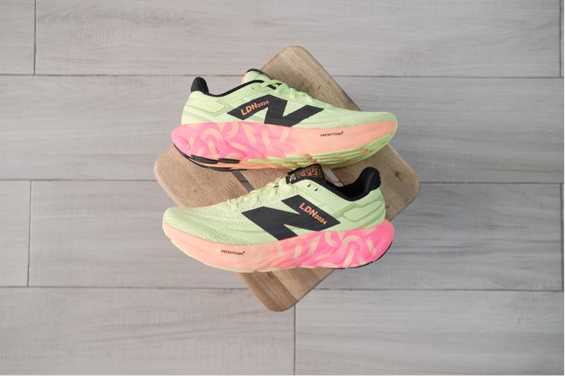 Giày New Balance TCS London Fresh Foam X 1080 M1080LDN - 43