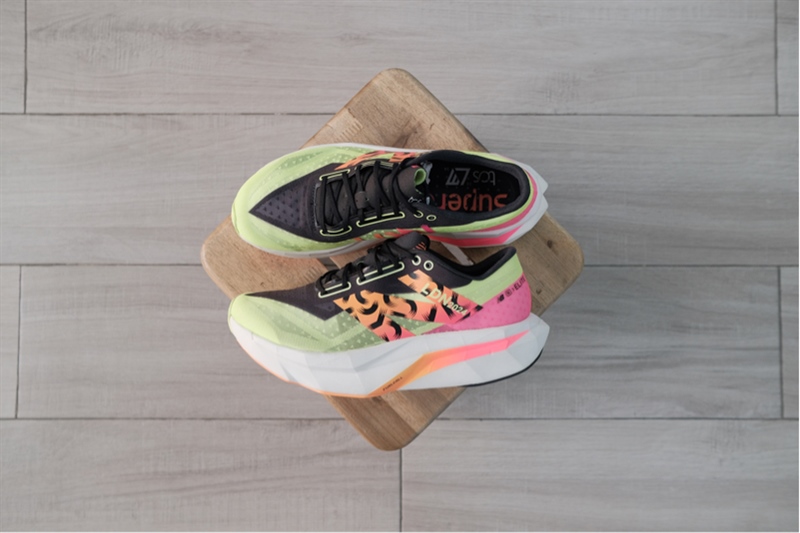 Giày New Balance TCS London Supercomp Elite V4 MRCELLN4 Giày New Balance TCS London Supercomp Elite V4 MRCELLN4