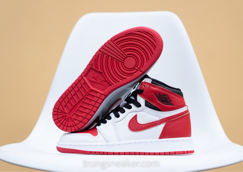 Giày Nike Air Jordan 1 Retro High OG 'Heritage' 575441-161