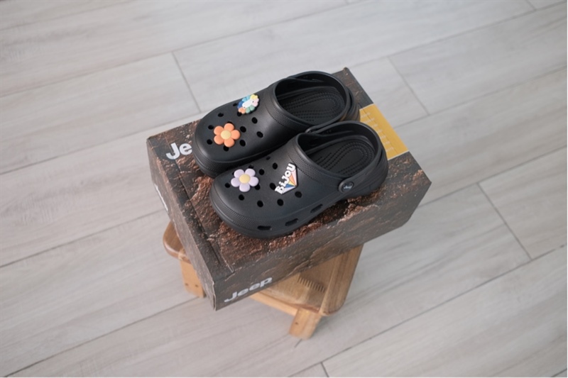 Dép Jeep chính hãng Đen đế thấp Dép Jeep chính hãng Đen đế thấp