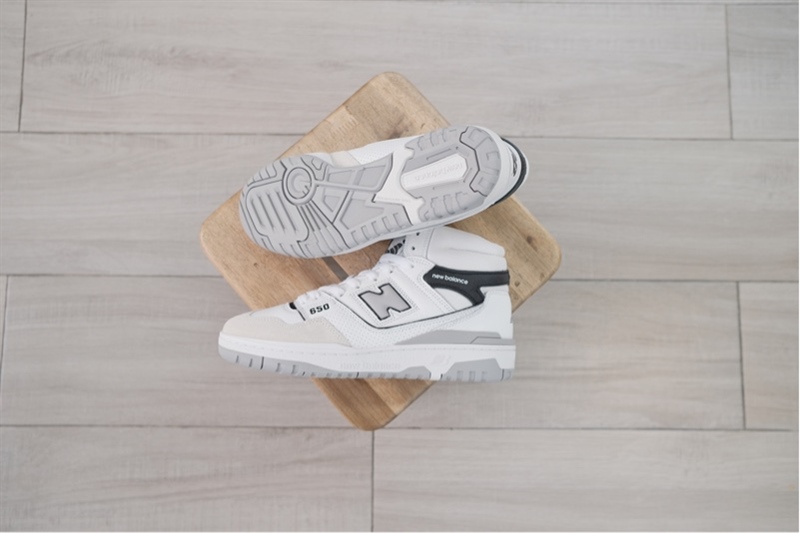 Giày New Balance chính hãng 650 White Black BB650RWH