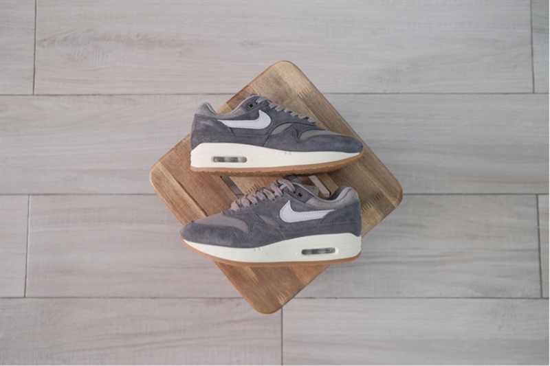 Giày Nike Air Max 1 Premium Crepe Soft Grey FD5088-001 - 36