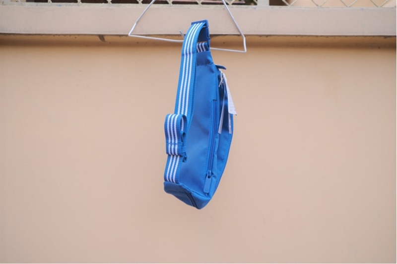 Túi đeo hông Adidas Adicolor Blue IX7467