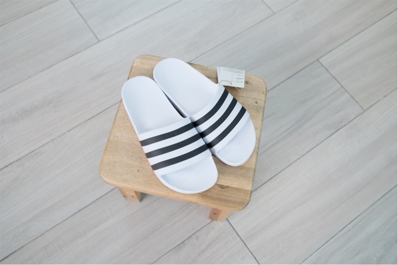 Dép Adidas chính hãng Adilette Aqua White F35539