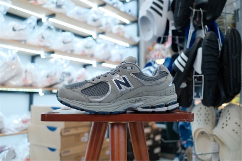Giày New Balance 2002r Gray M2002RA - 42.5
