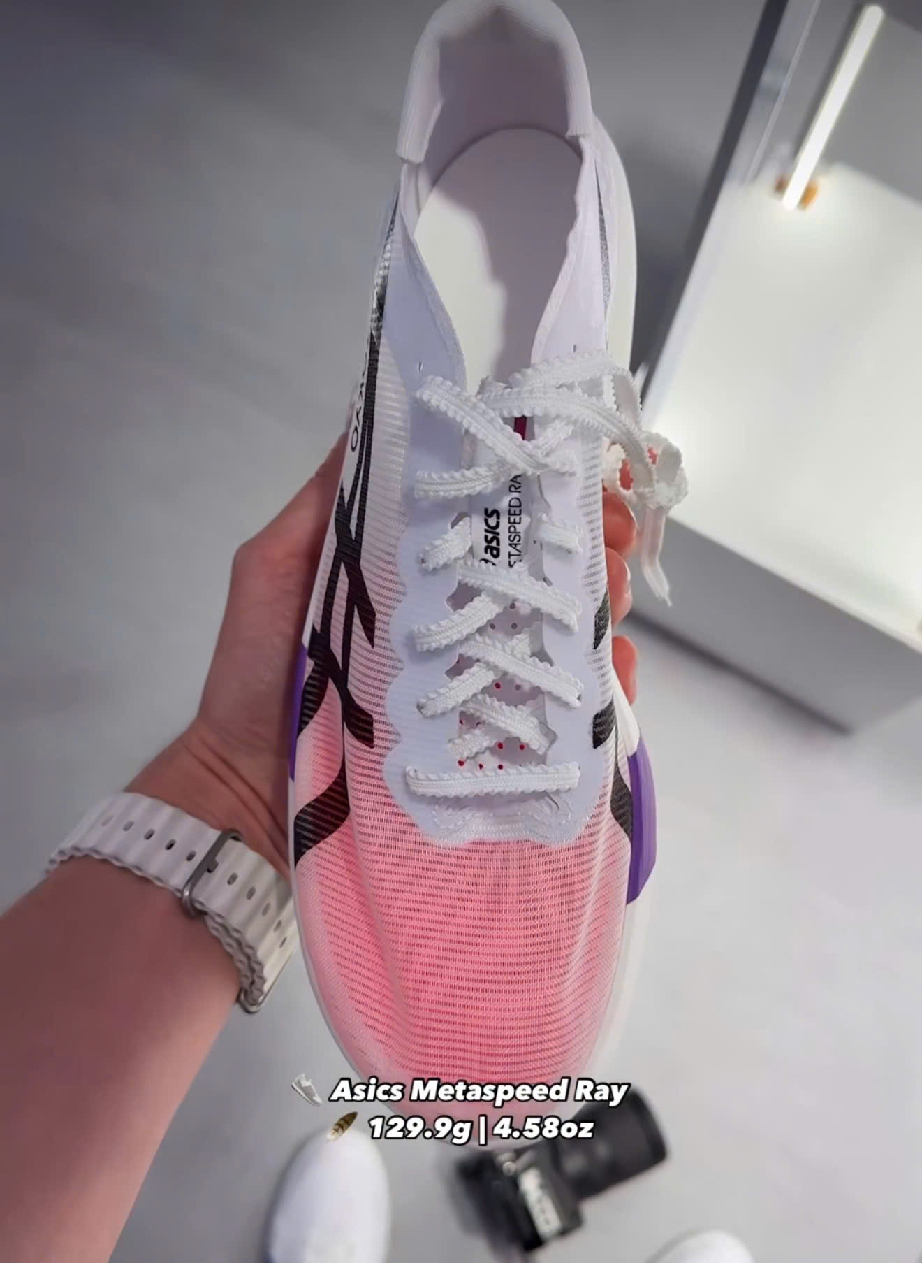 Asics Metaspeed Ray 2025- Đôi giày chạy bộ mắc nhất của Asics? 3 asics metaspeed ray 2025 doi giay chay bo mac nhat cua asics 9