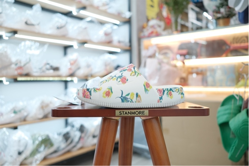 Dép Nike chính hãng Calm Slide Print HF1069-100 - 36.5