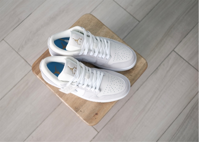 Giày Air Jordan 1 Low Paris CV3043-100 - 41