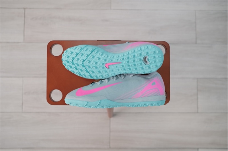 Giày đá banh Nike Zoom Vapor 16 Pro TF FQ8687-301