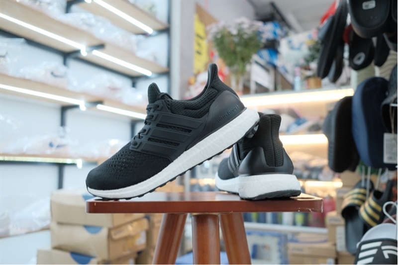 Giày Adidas chính hãng Ultraboost 1.0 Black HQ4201 - 42