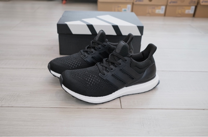 Giày Adidas chính hãng Ultraboost 1.0 Black HQ4201 - 42