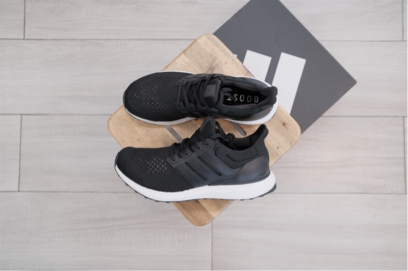Giày Adidas chính hãng Ultraboost 1.0 Black HQ4201 - 42