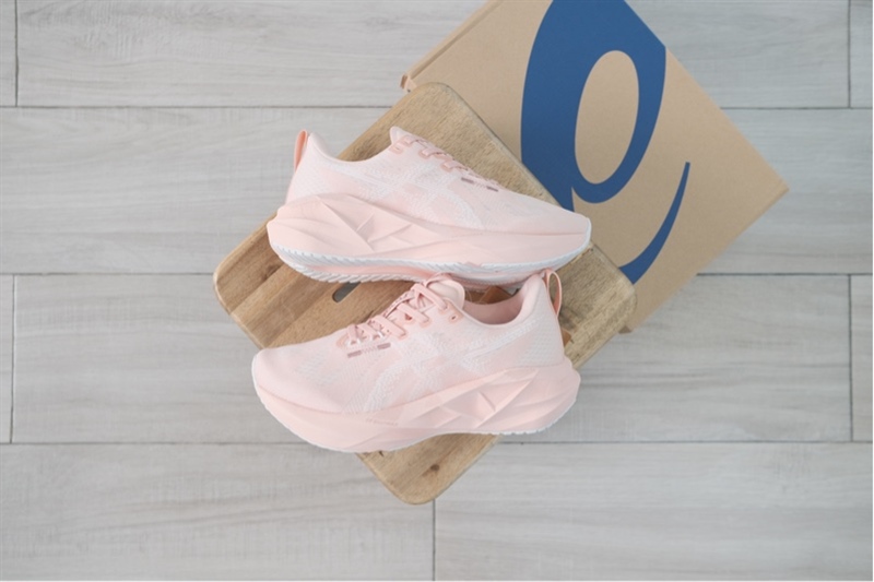 Giày chạy bộ Asics Novablast 5 Breeze Peach 1012B765-700 - 38