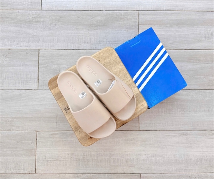Dép Adidas chính hãng Adilette Lumia Brown JP9579