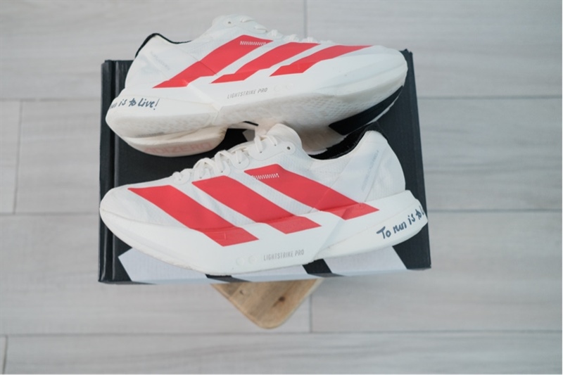 Giày chạy bộ Adidas Adizero Adios Pro 4 JR6363 Like new