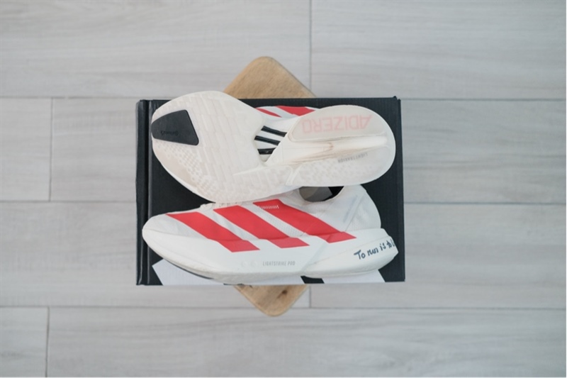 Giày chạy bộ Adidas Adizero Adios Pro 4 JR6363 Like new