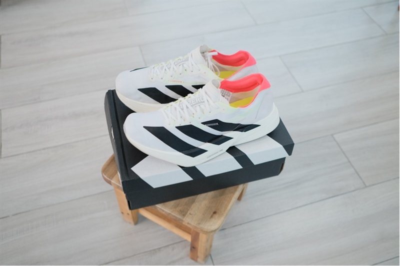 Giày chạy bộ Adidas Adizero Adios Pro 4 White JR1094 Like new
