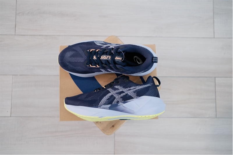 Giày chạy bộ Asics Novablast 5 Navy
