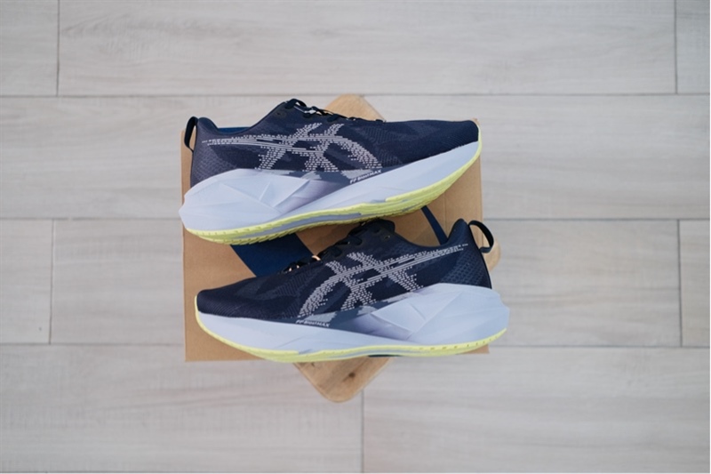 Giày chạy bộ Asics Novablast 5 Navy