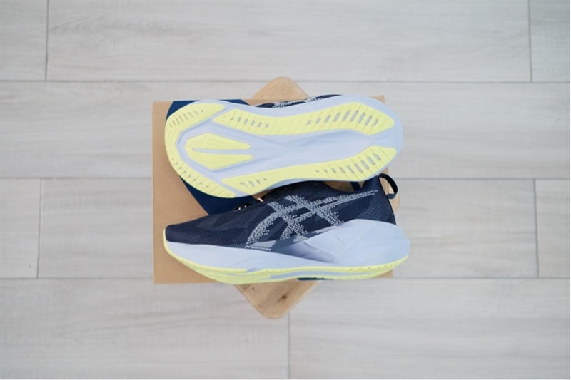 Giày chạy bộ Asics Novablast 5 Navy