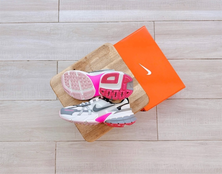 Giày Nike chính hãng V2K run Grey Pink FZ5061-001
