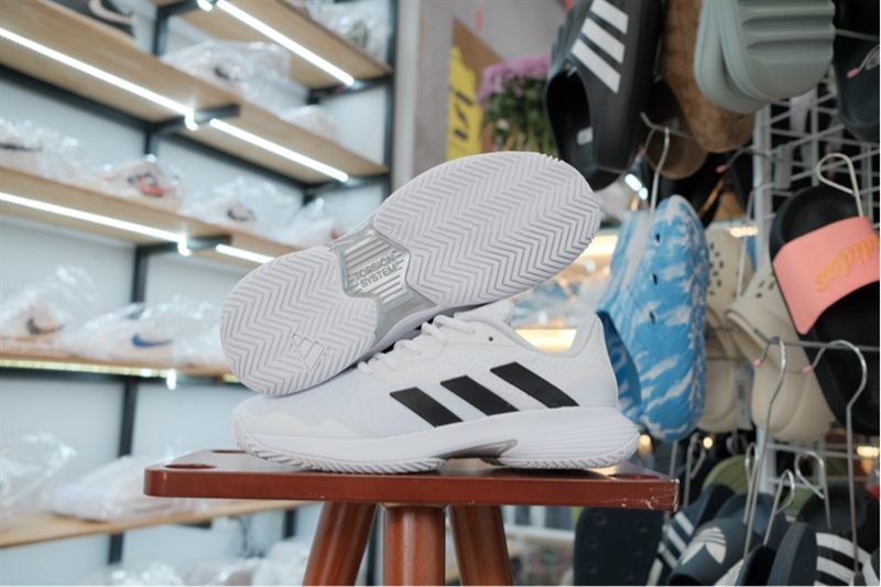 Giày Tennis Pickleball Adidas CourtJam Control ID1538