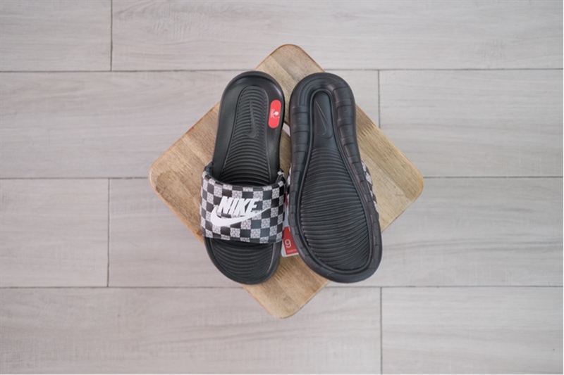 Dép Nike chính hãng Vicrori One Print Black CN9678-004