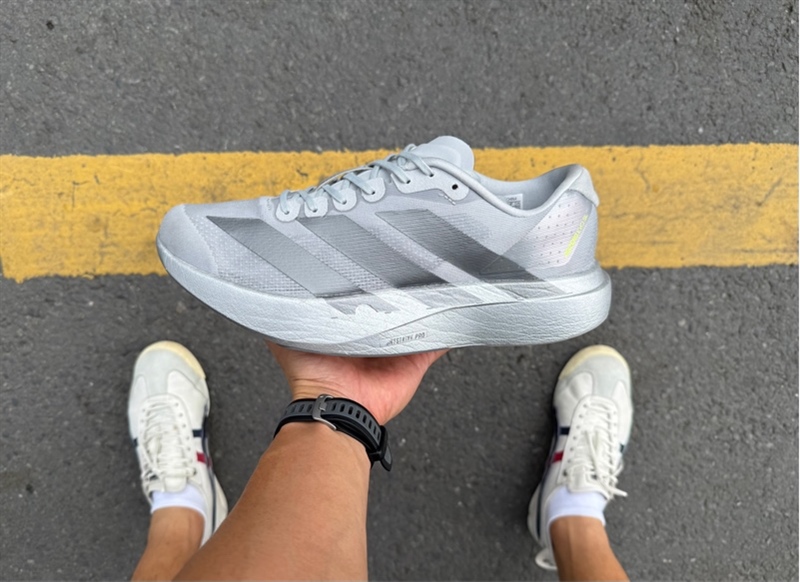 Giày chạy bộ Adidas Adizero Evo SL Grey JR3419 Like new - 43