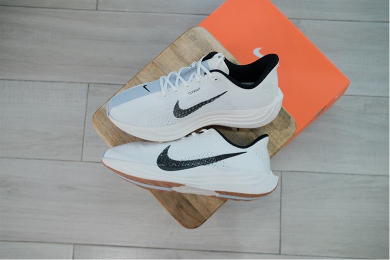 Giày Chạy bộ Nike Zoom Pegasus Plus White FQ7262-101