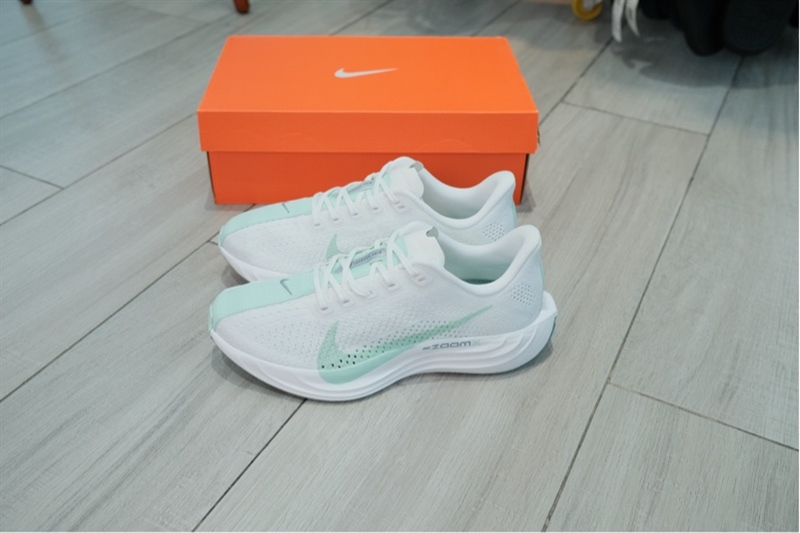 Giày chạy bộ Nike ZoomX Pegasus Plus Mint FQ7261-103
