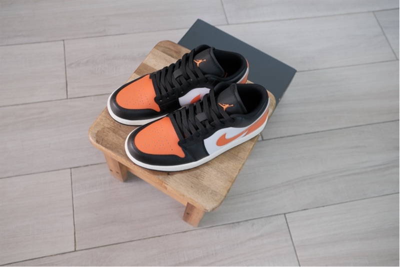 Giày Nike Air Jordan 1 Low Shattered Backboard SBB 553558-081