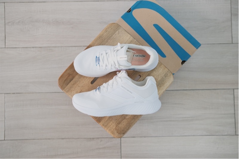 Giày thể thao Skechers Lite White SN149998