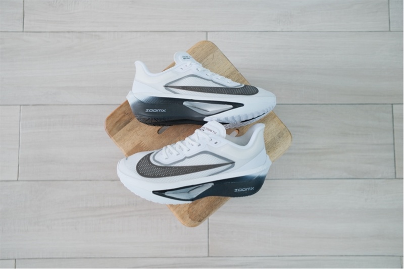 Giày Nike Zoom Fly 6 White Pure Platinum FN8454-104
