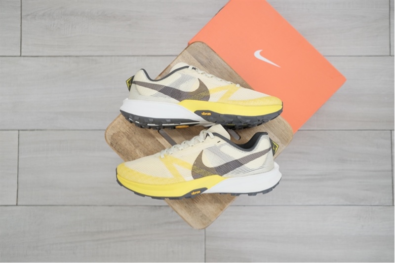 Giày chạy Trail Giày Nike ReactX Terra Kiger 10 White Gold FV3929-700