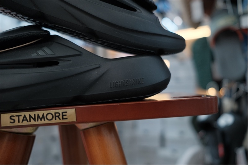 Dép Adidas chính hãng Lightblaze Overtime Black Carbon JQ6776 Dép Adidas chính hãng Lightblaze Overtime Black Carbon JQ6776