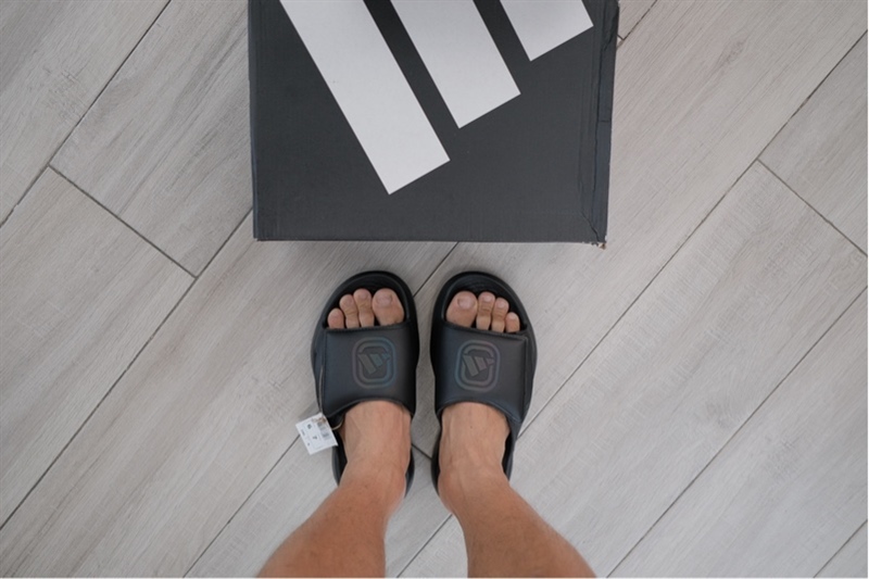 Dép Adidas chính hãng Lightblaze Overtime Black Carbon JQ6776 Dép Adidas chính hãng Lightblaze Overtime Black Carbon JQ6776