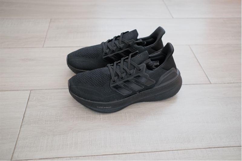 Giày Adidas chính hãng Ultraboost 5 Black ID8812