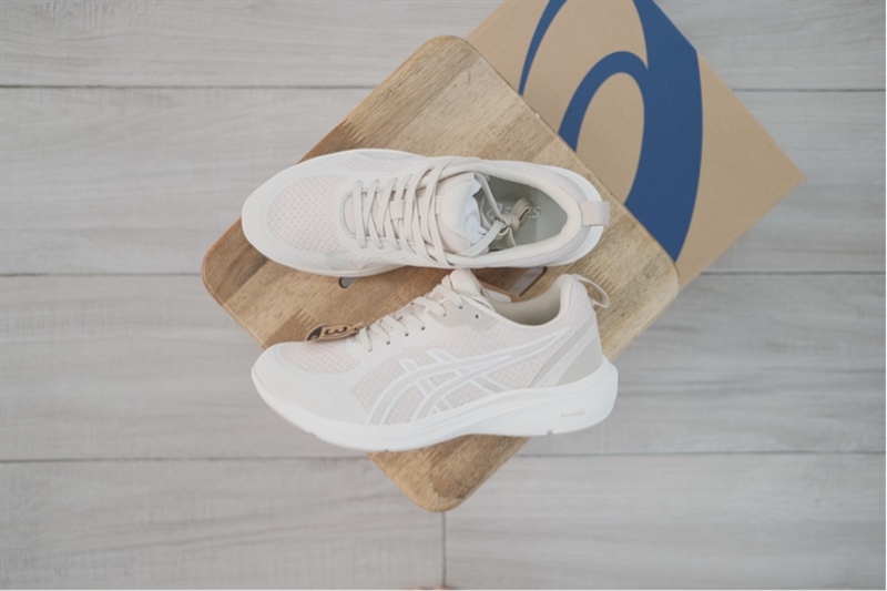 Giày thể thao Asics Gel Fun Walker Beige 1292A078-250