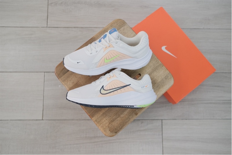 Giày thể thao Nike Quest 5 White Orange DD9291-103