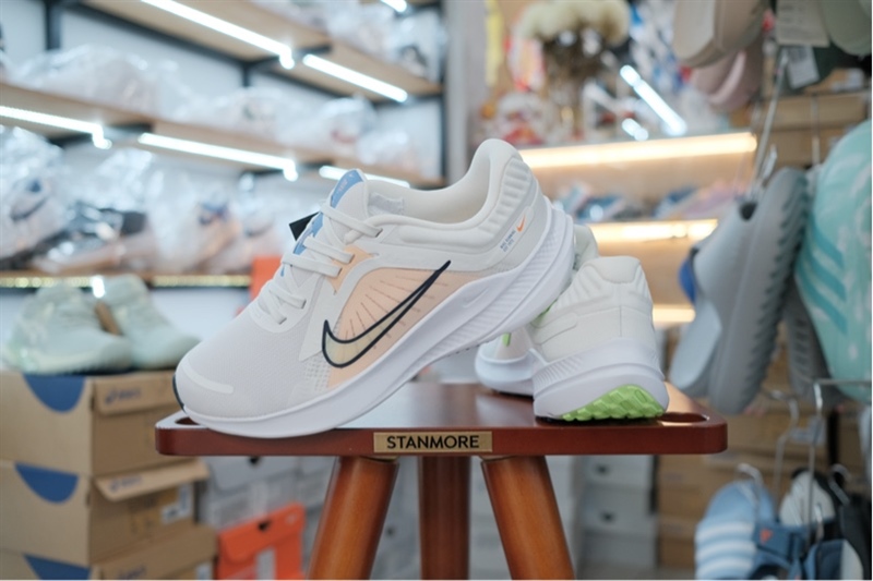 Giày thể thao Nike Quest 5 White Orange DD9291-103