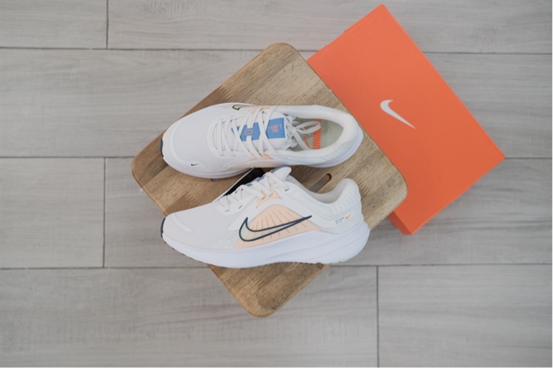 Giày thể thao Nike Quest 5 White Orange DD9291-103