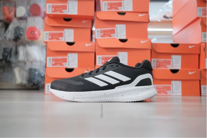 Giày Adidas chính hãng Runfalcon 5 Oreo JR5089