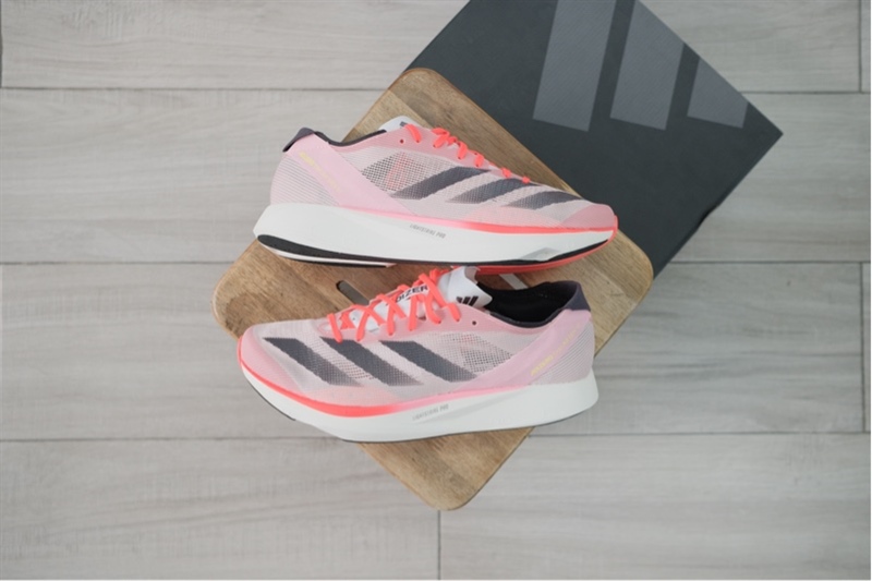 Giày chạy bộ Adidas Adizero Takumi Sen 10 ID3621