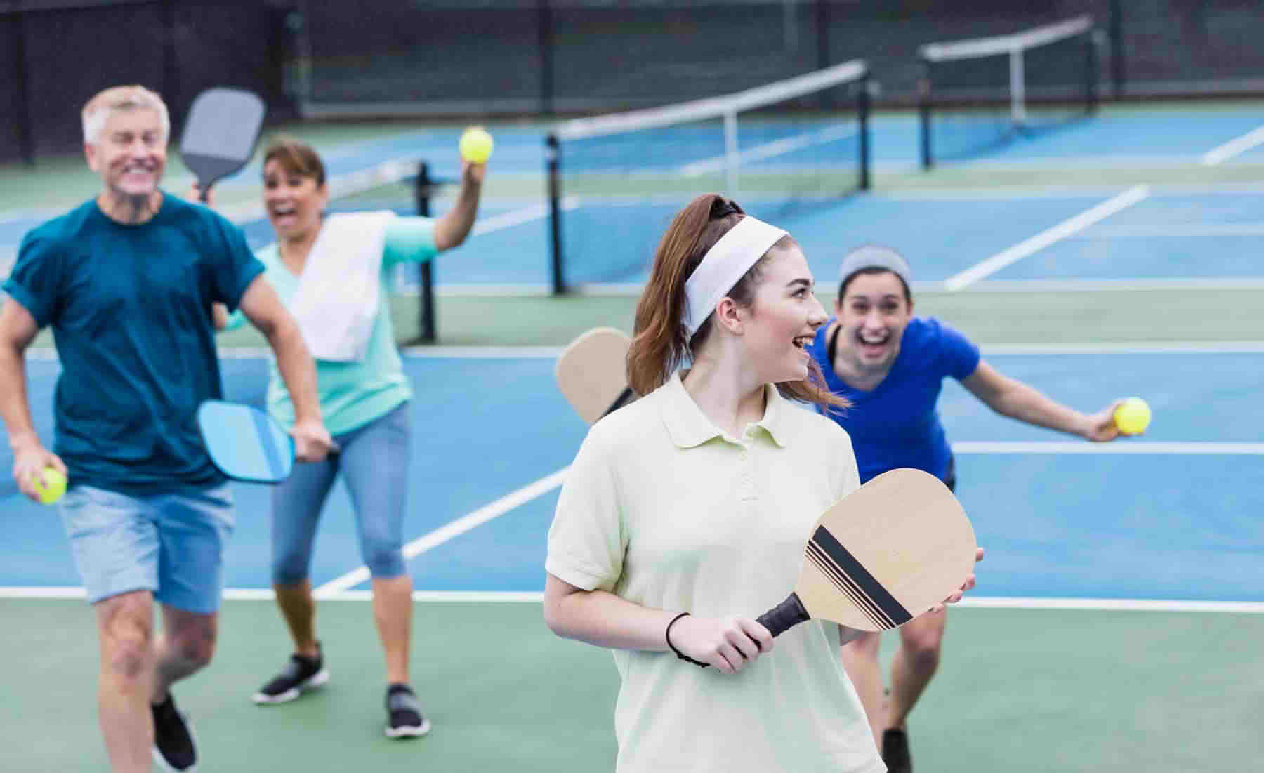 Sức Hút Bộ Môn Pickleball. 5 Lý Do Bạn Sẽ Bất Ngờ 1 suc hut bo mon pickleball 5 ly do ban se bat ngo