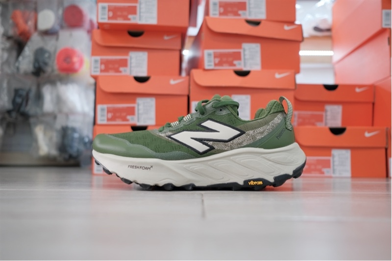 Giày chạy Trail New Balance Fresh Foam X Hierro V9 MTHIERE9 - 43