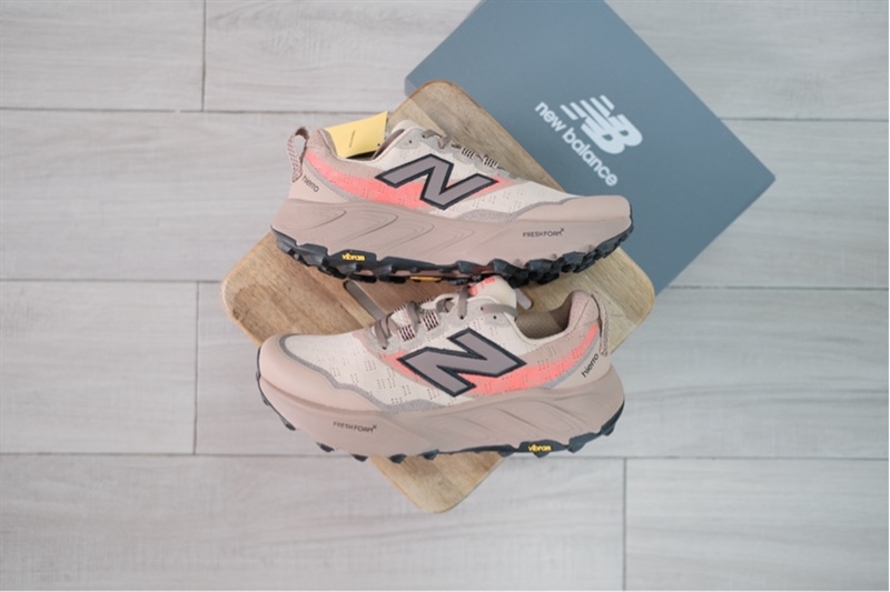 Giày chạy Trail New Balance Fresh Foam X Hierro V9 MTHIERV9 - 42.5