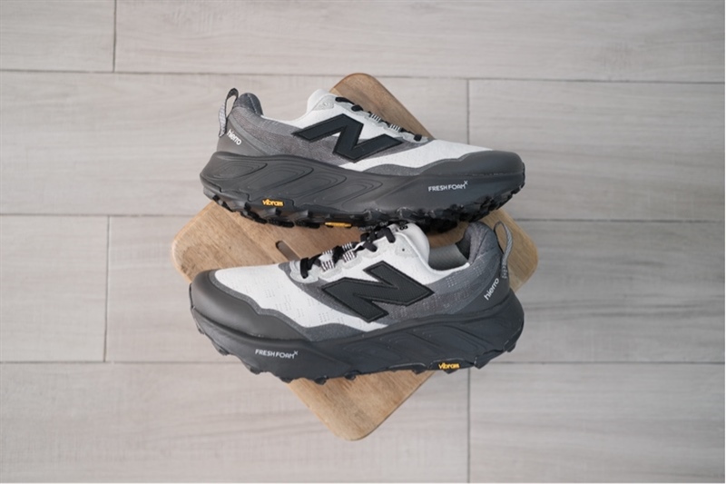 Giày chạy Trail New Balance Fresh Foam X Hierro V9 White Grey - 44