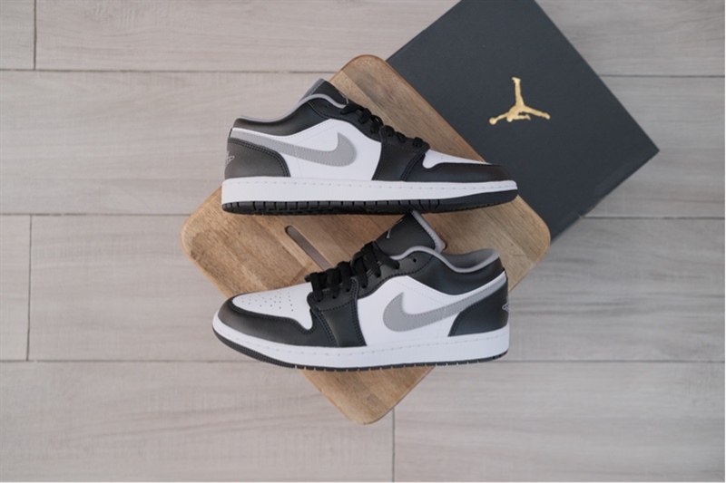 Giày Nike Air Jordan 1 Low Smoke Grey 553558-040